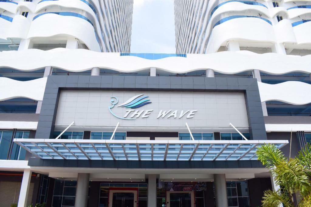 Mykey The Wave A-23-15 Melaka City Buitenkant foto